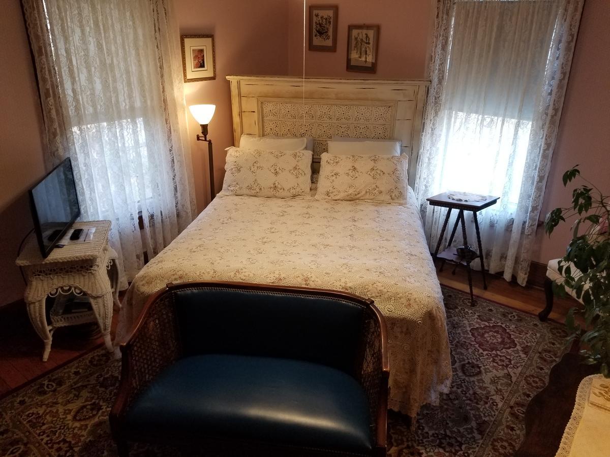 Bed & Breakfast Rose & Thistle