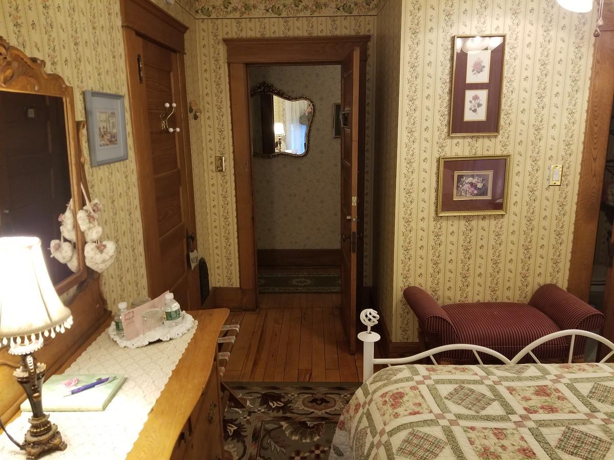 Bed & Breakfast Rose & Thistle